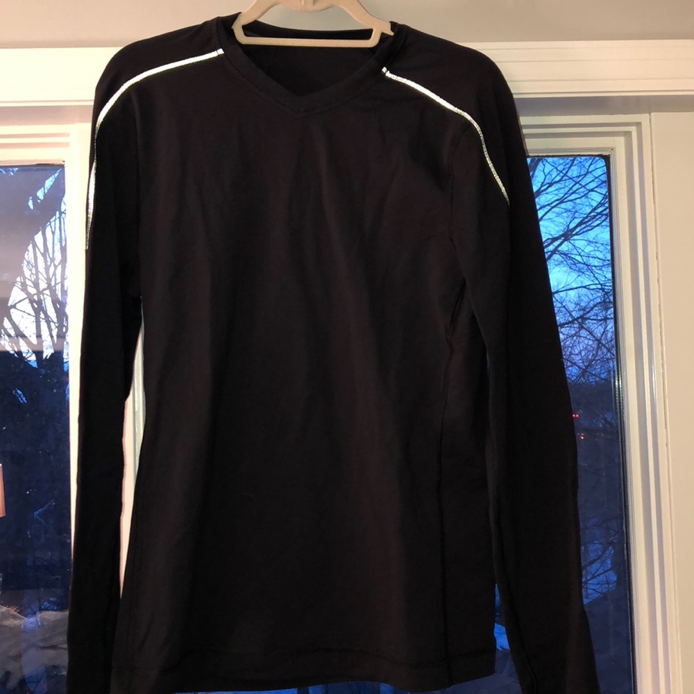 Lululemon black long sleeve